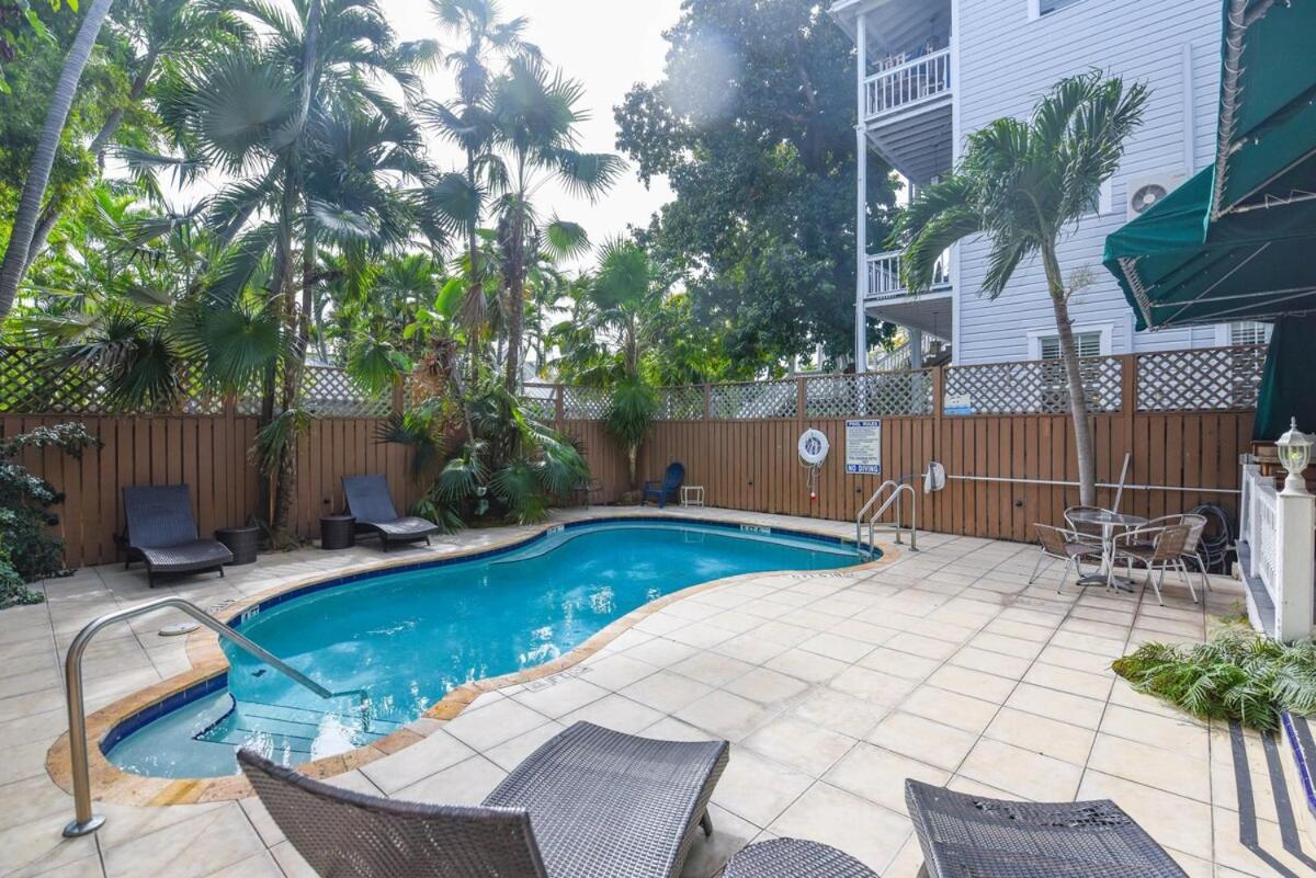 Curry House - Pool, King Bed & Balcony! Room 7 คีย์เวสต์ ภายนอก รูปภาพ